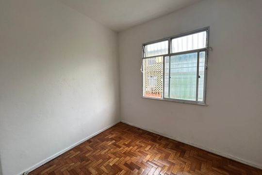 Sala de casa de condomínio para alugar com 1 quarto, 70m² em Tomás Coelho, Rio de Janeiro