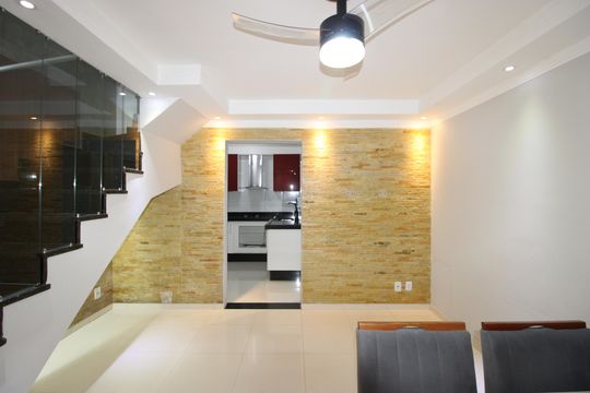 Casa de Condomínio para alugar com 2 quartos, 58m² em Vila Carmosina, São Paulo