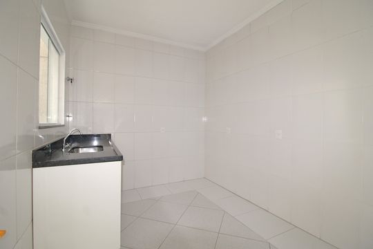 Cozinha de apartamento à venda com 2 quartos, 60m² em Vila Vitorio Mazzei, São Paulo