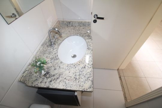 Quarto 2 - Banheiro de apartamento à venda com 2 quartos, 60m² em Vila Vitorio Mazzei, São Paulo