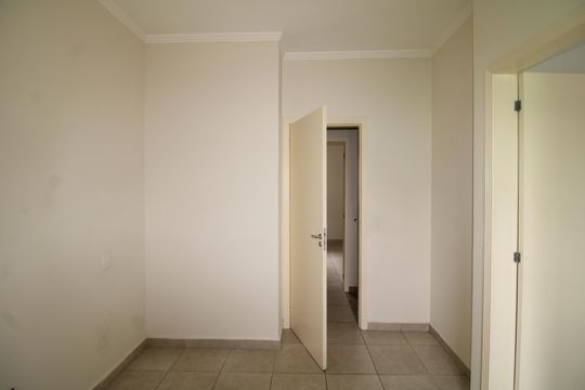 Quarto 1 de apartamento à venda com 2 quartos, 60m² em Vila Vitorio Mazzei, São Paulo