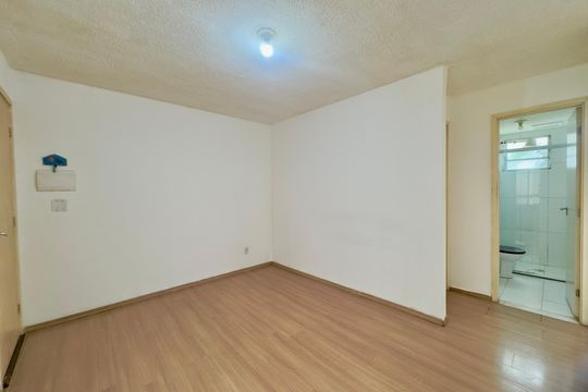 Sala de apartamento à venda com 2 quartos, 52m² em Vila Alzira, Guarulhos