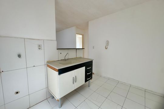 Cozinha de apartamento para alugar com 2 quartos, 52m² em Vila Alzira, Guarulhos