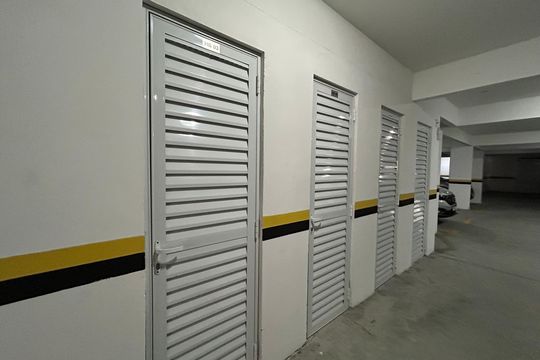 Home Box de apartamento para alugar com 2 quartos, 77m² em Barreiros, São José