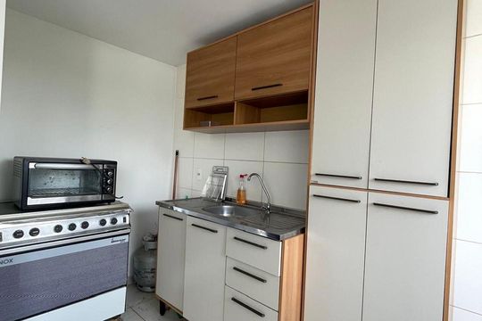 Cozinha de apartamento para alugar com 2 quartos, 45m² em Santa Isabel, Viamão
