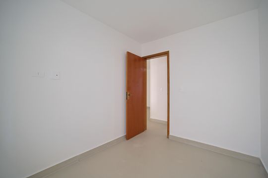 Quarto 2 de apartamento à venda com 2 quartos, 39m² em Parque Boturussu, São Paulo