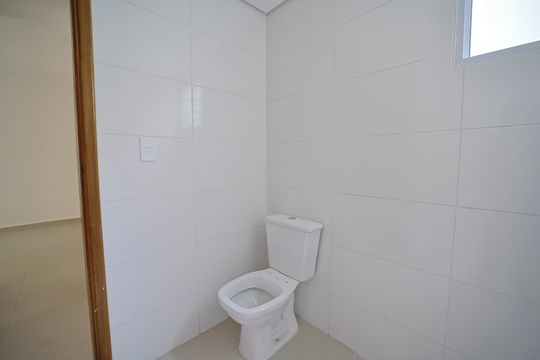 Banheiro de apartamento à venda com 2 quartos, 39m² em Parque Boturussu, São Paulo