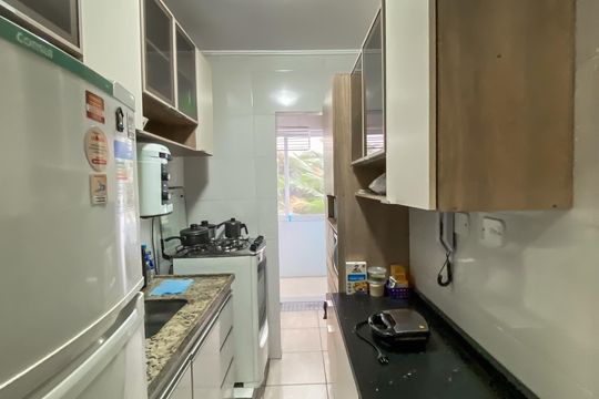 Cozinha  de apartamento à venda com 2 quartos, 48m² em Jardim Belem, São Paulo