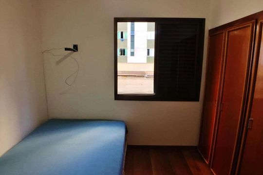 Suíte de apartamento para alugar com 3 quartos, 130m² em Funcionários, Belo Horizonte