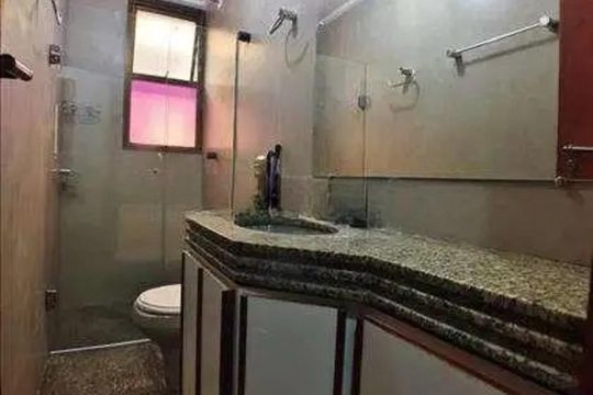 Banheiro da suíte de apartamento para alugar com 3 quartos, 130m² em Funcionários, Belo Horizonte