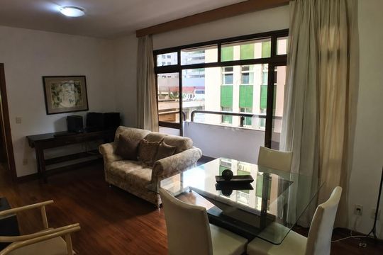 Sala de apartamento para alugar com 3 quartos, 130m² em Funcionários, Belo Horizonte