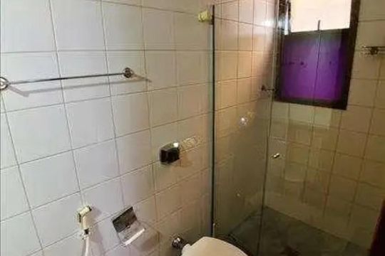 Banheiro social de apartamento para alugar com 3 quartos, 130m² em Funcionários, Belo Horizonte