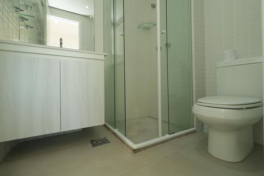 Banheiro de kitnet/studio para alugar com 1 quarto, 35m² em Vila Mariana, São Paulo