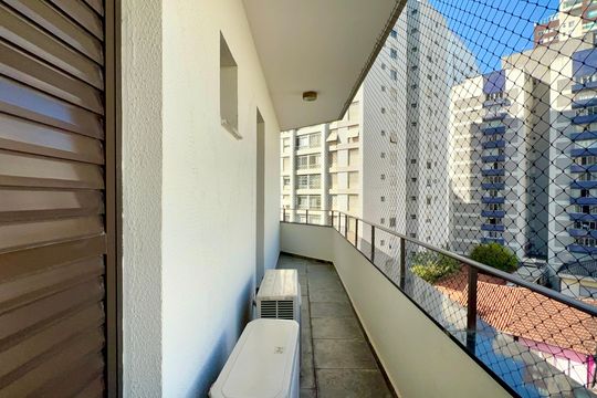 Varanda da suite de apartamento para alugar com 4 quartos, 202m² em Paraíso, São Paulo