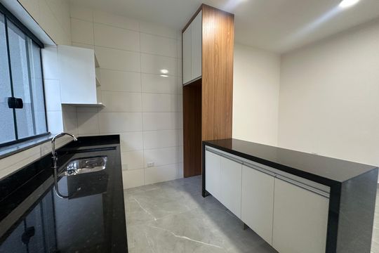 Cozinha de casa para alugar com 3 quartos, 85m² em Jardim Silveira, Barueri