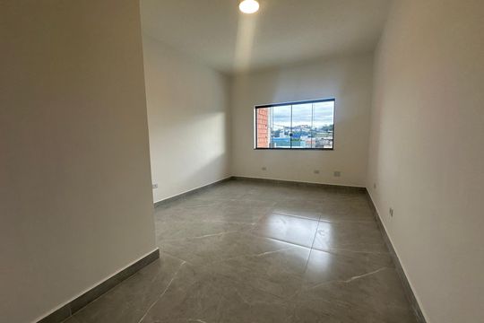 Casa para alugar com 3 quartos, 85m² em Jardim Silveira, Barueri