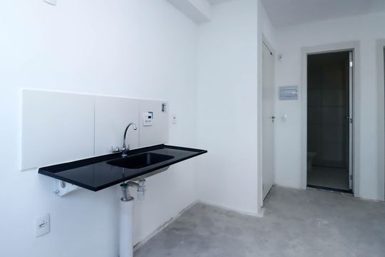 Cozinha de apartamento para alugar com 2 quartos, 40m² em Vila Andrade, São Paulo
