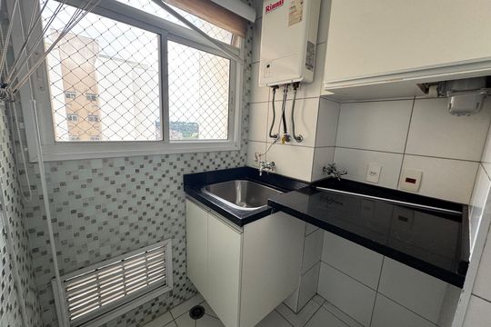 Área de Serviço de apartamento para alugar com 2 quartos, 65m² em Umuarama, Osasco