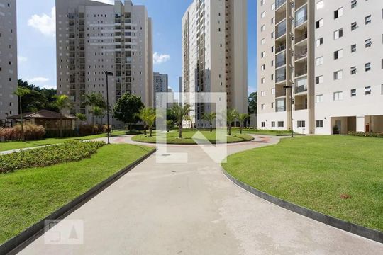Área comum de apartamento para alugar com 2 quartos, 65m² em Umuarama, Osasco