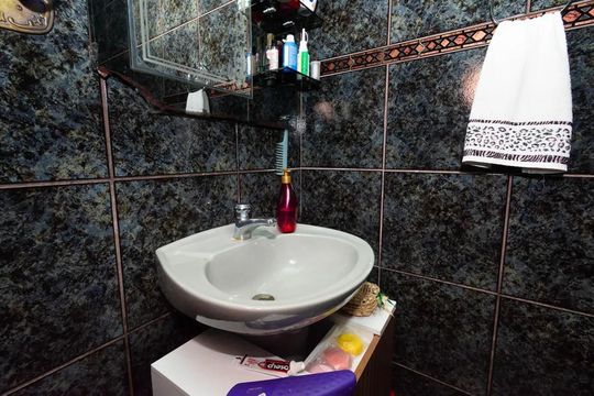 Banheiro de casa para alugar com 2 quartos, 85m² em Solar do Barreiro, Belo Horizonte