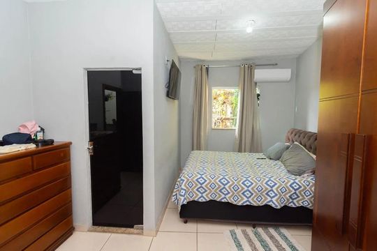 Quarto de casa para alugar com 2 quartos, 85m² em Solar do Barreiro, Belo Horizonte
