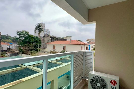 Varanda de apartamento à venda com 1 quarto, 46m² em Pinheiros, São Paulo