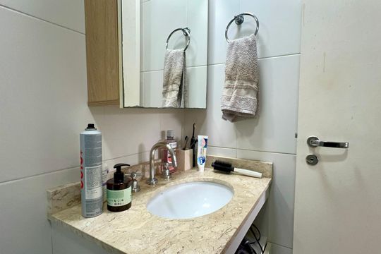 Banheiro da Suíte de apartamento à venda com 1 quarto, 46m² em Pinheiros, São Paulo