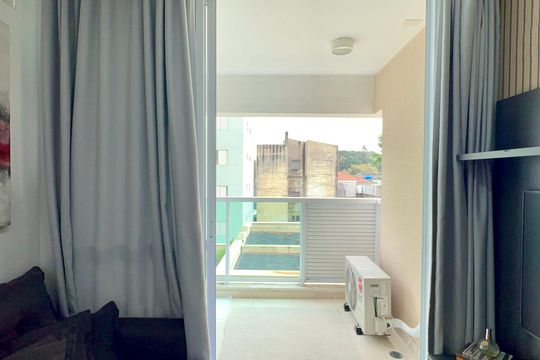 Varanda de apartamento à venda com 1 quarto, 46m² em Pinheiros, São Paulo