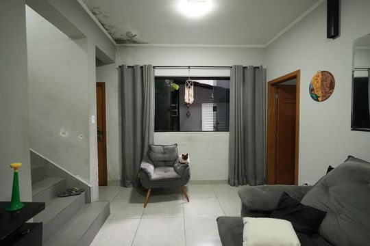 Sala de casa para alugar com 4 quartos, 205m² em Vila Guaraciaba, Santo André