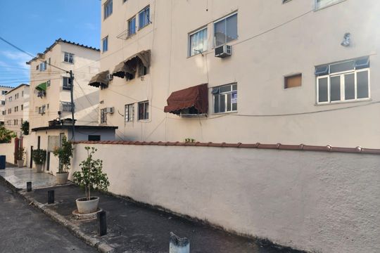 Fachada de apartamento para alugar com 2 quartos, 50m² em Brasilândia, São Gonçalo