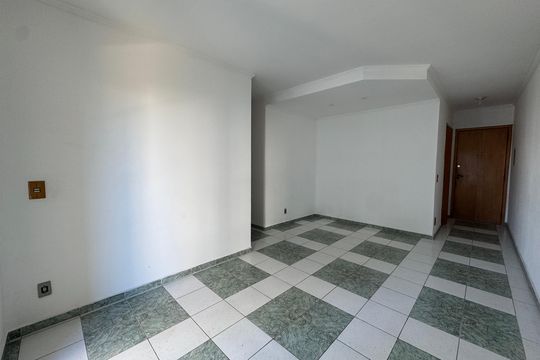 Apartamento para alugar com 3 quartos, 72m² em Continental, Osasco