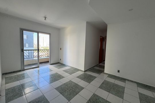 Sala de apartamento para alugar com 3 quartos, 72m² em Continental, Osasco