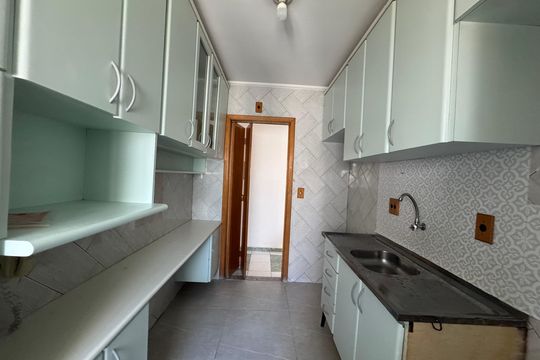 Cozinha de apartamento para alugar com 3 quartos, 72m² em Continental, Osasco