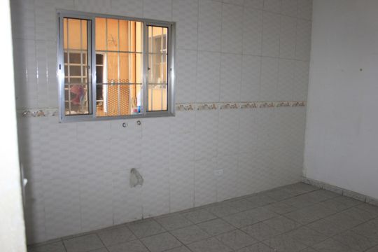 Cozinha (casa 2) de casa à venda com 6 quartos, 600m² em Jardim Adriana, Guarulhos