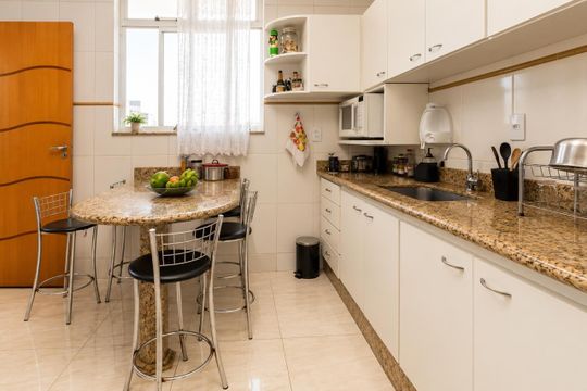 Apartamento à venda com 4 quartos, 180m² em Santa Cruz, Belo Horizonte