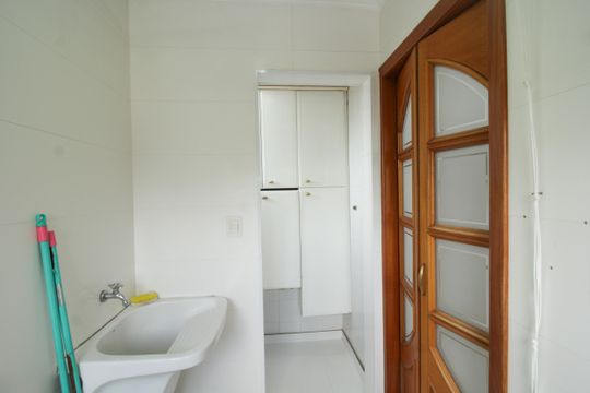 Área de Serviço de apartamento para alugar com 2 quartos, 86m² em Vila Romana, São Paulo