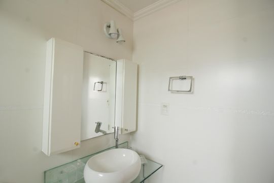 Banheiro de apartamento para alugar com 2 quartos, 86m² em Vila Romana, São Paulo