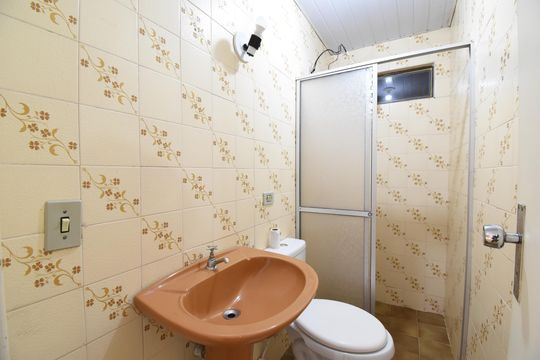 Banheiro da Suíte de apartamento para alugar com 2 quartos, 96m² em Bigorrilho, Curitiba