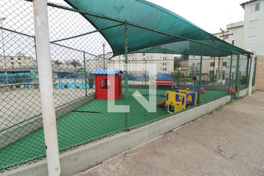 Playground de apartamento para alugar com 2 quartos, 60m² em Cidade Satelite Santa Barbara, São Paulo