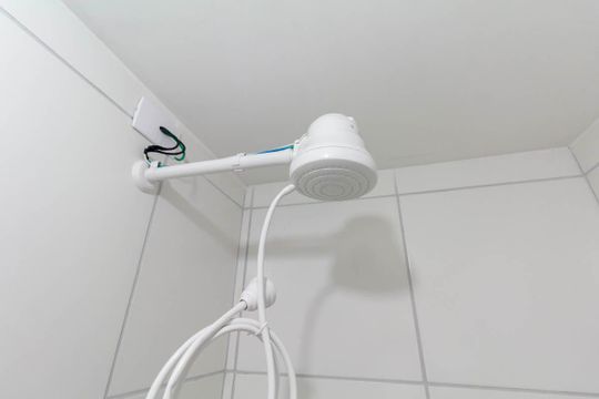 Banheiro de kitnet/studio para alugar com 1 quarto, 28m² em Tatuapé, São Paulo