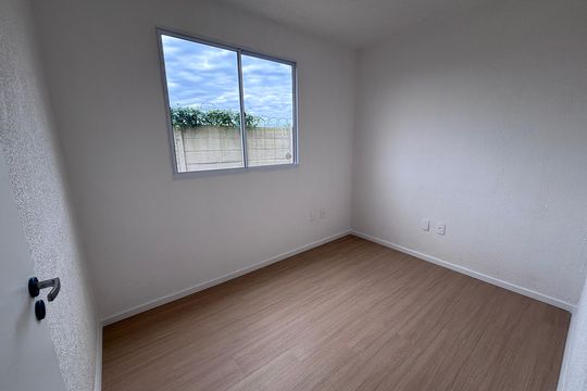 Quarto 1 de apartamento à venda com 2 quartos, 43m² em Vargem Pequena, Rio de Janeiro