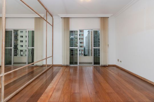 Apartamento à venda com 3 quartos, 110m² em Campo Belo, São Paulo