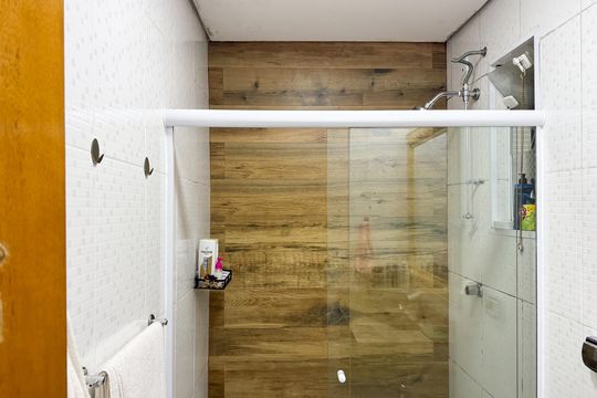 Banheiro Social de apartamento à venda com 3 quartos, 65m² em Vila Jerusalem, São Bernardo do Campo