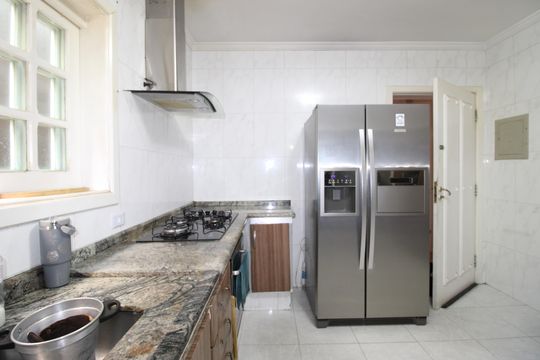 Cozinha de casa à venda com 3 quartos, 280m² em Vila Rosaria, São Paulo