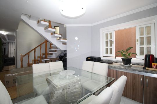 Sala de Jantar de casa à venda com 3 quartos, 280m² em Vila Rosaria, São Paulo