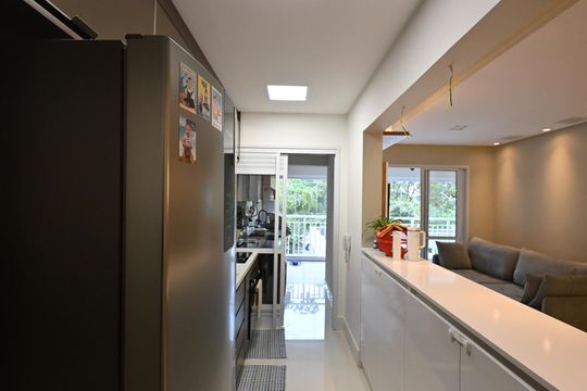 Cozinha de apartamento para alugar com 3 quartos, 96m² em Morumbi, São Paulo