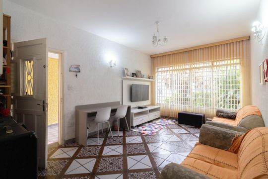 Casa à venda com 2 quartos, 133m² em Ferreira, São Paulo