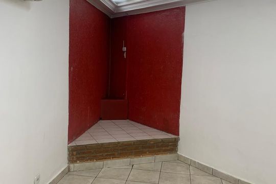 Sala de casa para alugar com 3 quartos, 212m² em Jardim Presidente Dutra, Guarulhos
