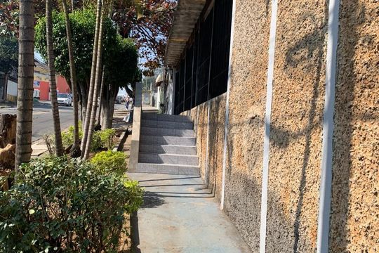 Fachada de casa para alugar com 3 quartos, 212m² em Jardim Presidente Dutra, Guarulhos