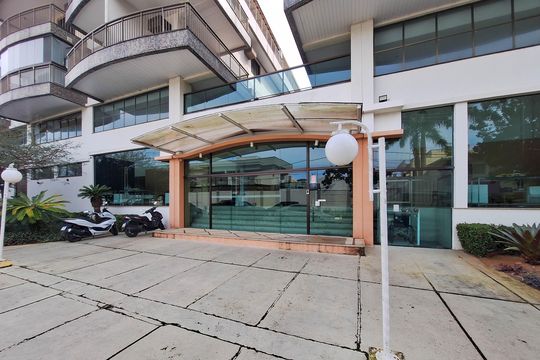Fachada de apartamento para alugar com 1 quarto, 58m² em Camboinhas, Niterói